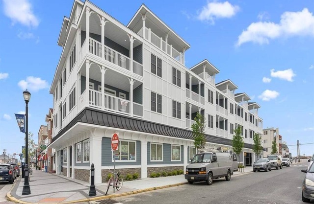 Beach block condo with ocean views and steps to the beach!