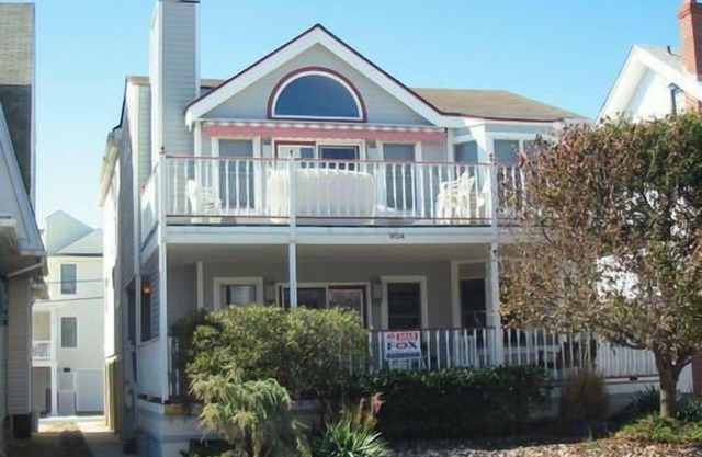 Beach block house on prime St. Charles street location with view of ocean