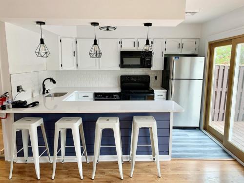 BEACH BLOCK TOWNHOME - Casinos, Shopping, Fun!