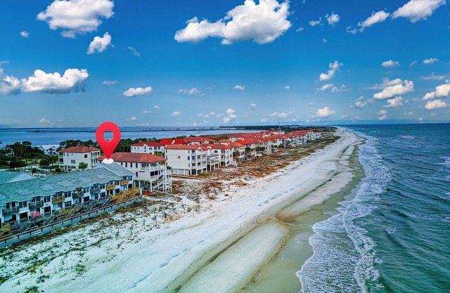 Beach Front, Swimming Pool, Free Beach Gear!