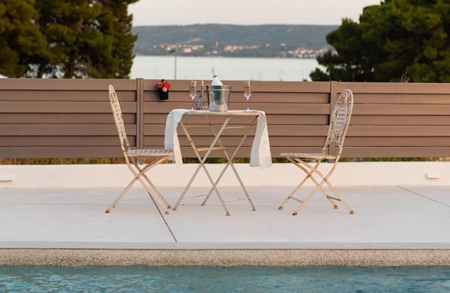 Beach Haven house with pool and Jacuzzi