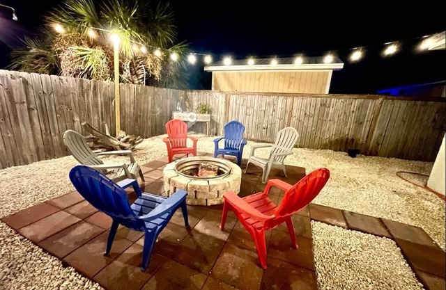 Beach House 3bds2baths w/Free Garage Prkng for 10 guests - Travelers Welcome