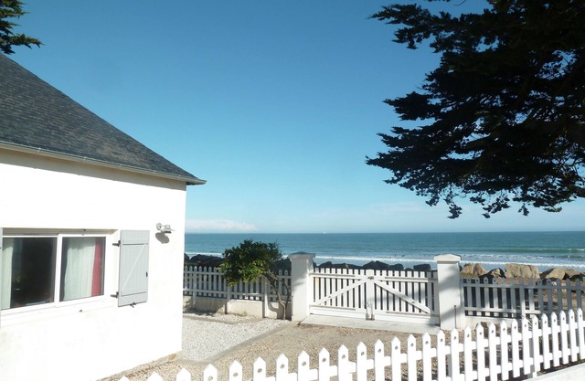 Beach House ! idyllic setting for your holidays