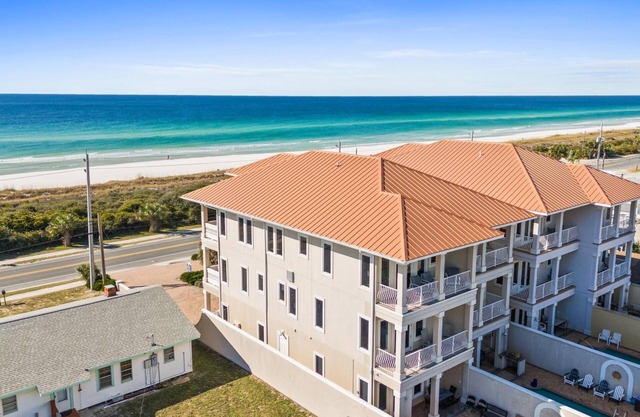 Beach House - Private Pool - Hot Tub - Sleeps 18 - 4 Balconies Gulf View, Beach