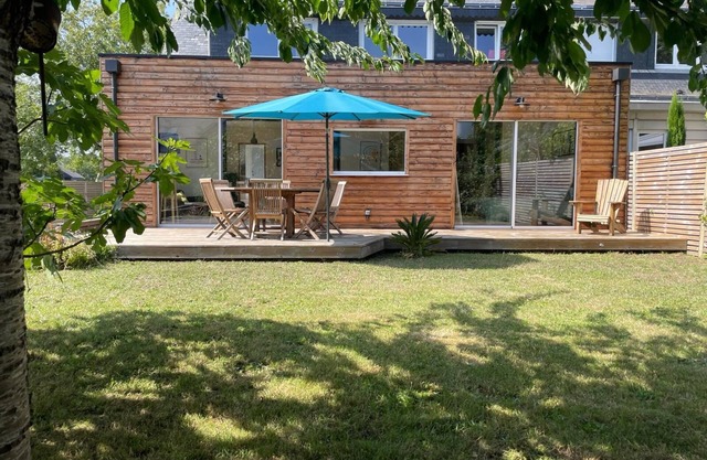 Beach house within walking distance of town, ideal for families