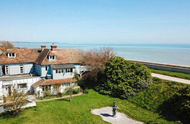 Beach Retreat - Nine Bedroom Villa, Sleeps 15