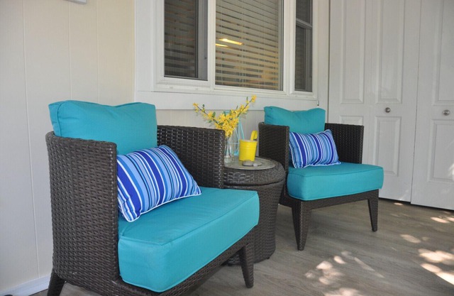Beach Vibe! Toronto Beaches 4bdrm Home w Parking