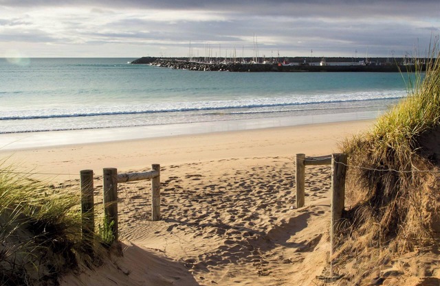 Beachcomber Motel And Apartments