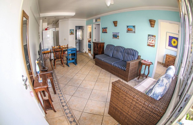 Beachfront - 3 bedrooms + air conditioning, 2 bathrooms, living room, kitchen, 1 garage, Wi-Fi and bed linen