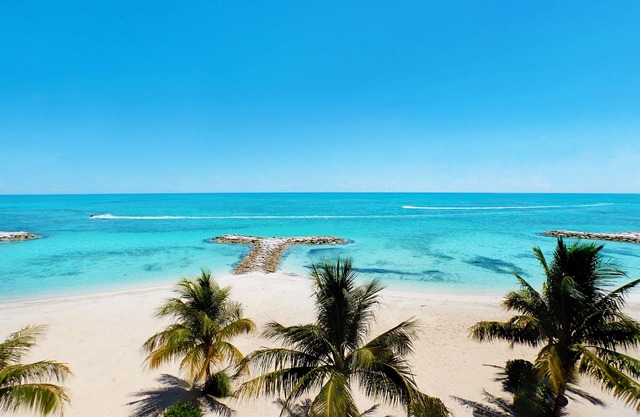 Beachfront 4 Bedroom Luxury Villa Directly On White Sand Beach