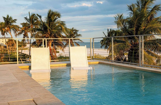 Beachfront 5-bedroom house on tranquil Ft Myers Beach w/private pool, elevator