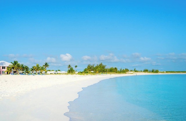 Beachfront, Beautiful & Comfy
