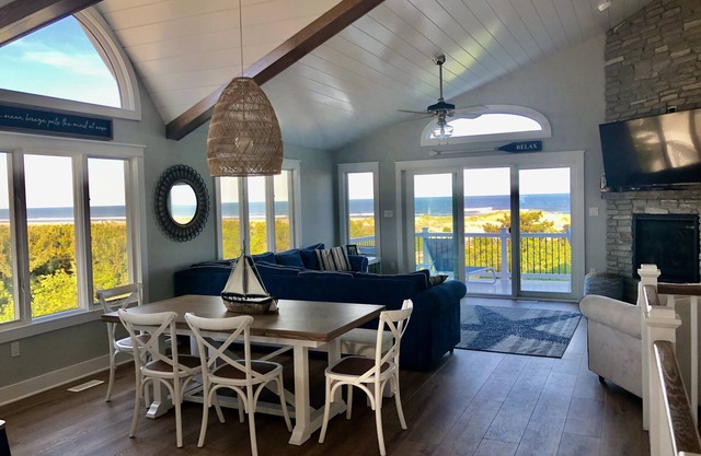 Beachfront beauty-59th Street, Sea Isle! Amazing views and close to everything!