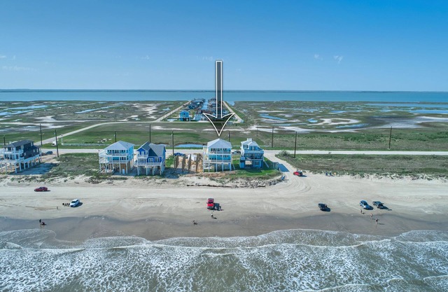 Beachfront Beauty with Bay Views and Boat Ramp Access