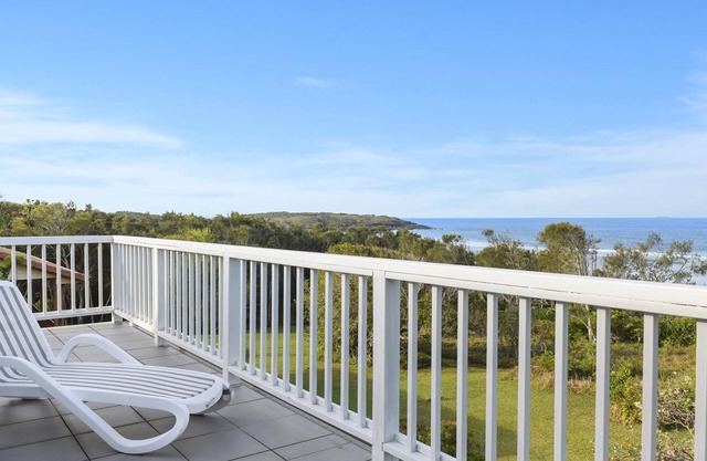 Beachfront Family Friendly Property at Mullawarra Beach