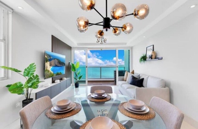 BeachFront Haven/Isla Verde Prime Location/Parking
