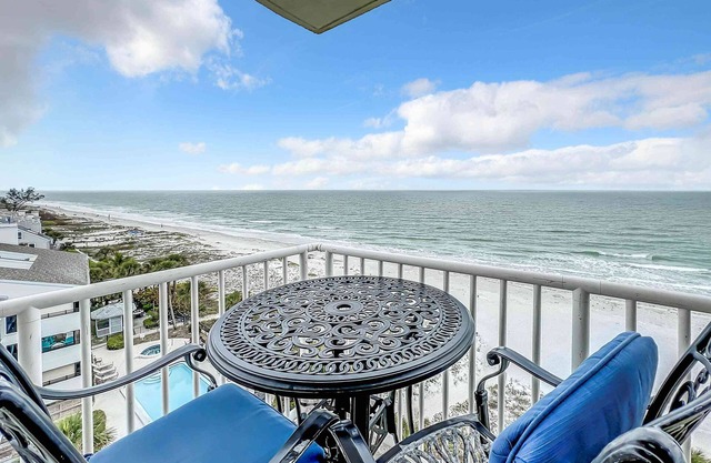 Beachfront ~ Heated Pool ~ Sunset Views ~ Hot Tub