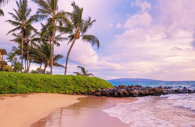 Beachfront Maui Home - 4 bedroom 3 Bath