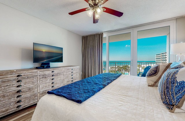 Beachfront | Private Balcony | Fully Renovated | FLPCB72