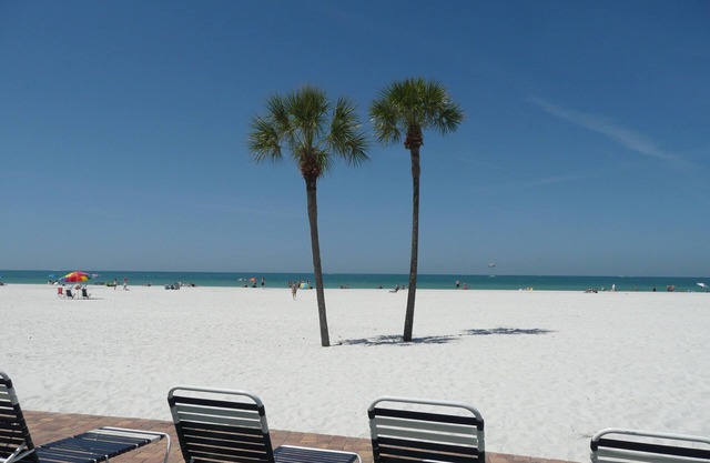 Beachfront Resort Condo Heated Pool Direct Beachfront