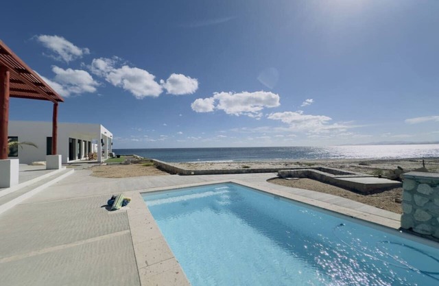 Beachfront Retreat Casita