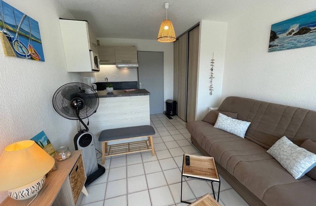Beachfront Studio 4 Sleeps, Pool, Parking, near Argèles-sur-Mer Center