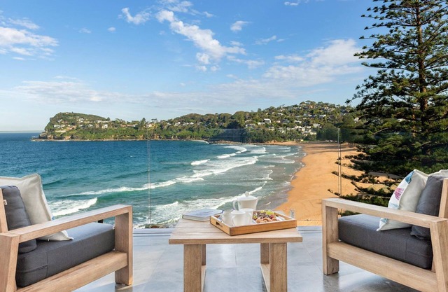BEACHSIDE by Palm Beach Holiday Rentals