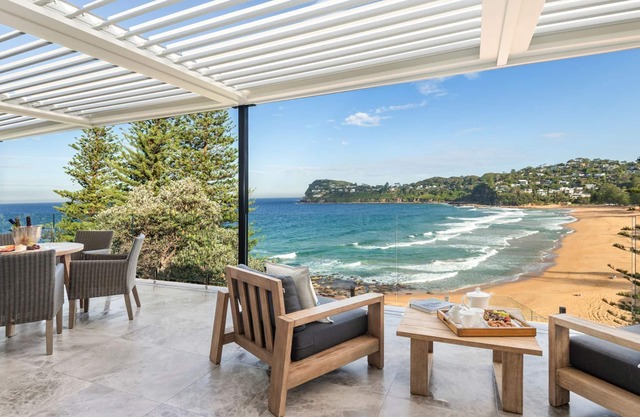 Beachside Whale Beach by TCC