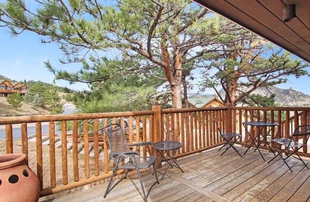 Bear's Ridge Condo at Mary's Lake