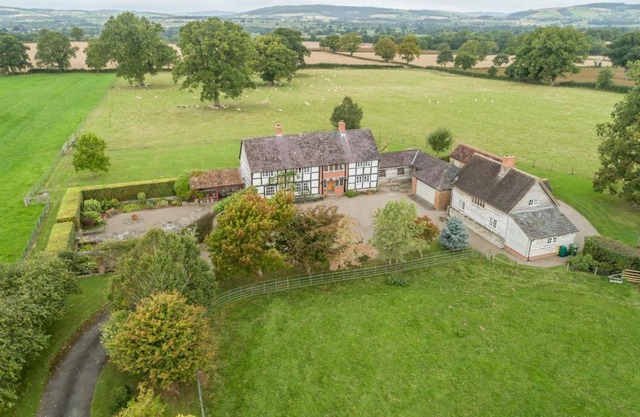 Bearwood House & Cottage