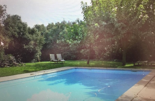 Beautiful countryhouse in rural surroundings with pool and pool house.