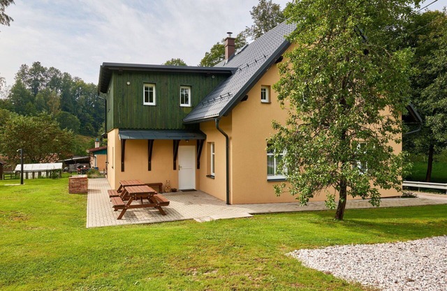 Beautiful apartment for 5 guests with WIFI, TV, patio and panoramic view