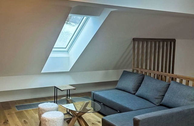 Beautiful apartment for 4 guests with WIFI, TV and balcony