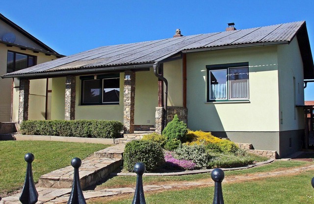 Beautiful private villa with WIFI, TV, terrace, pets allowed, panoramic view and parking