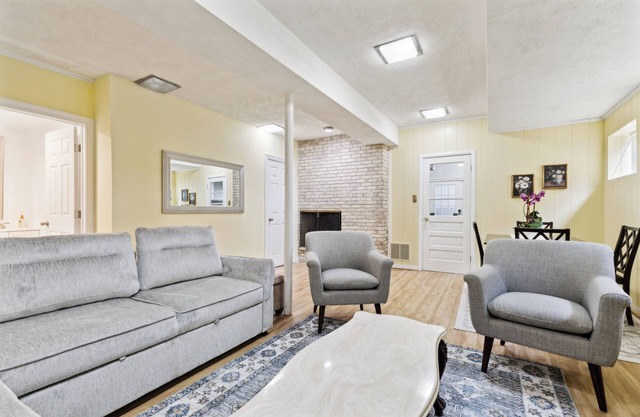 Beautiful 1 bedroom Basement marvelous Downtown Silver Spring