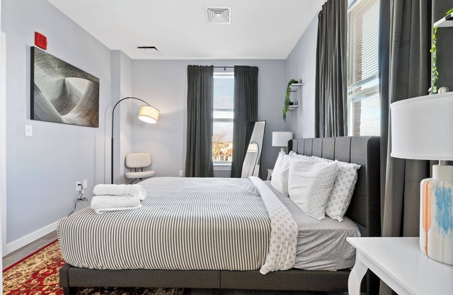 Beautiful 1BR Near Encore Boston 8578