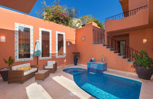 Beautiful 2 BD & 2.5 BA with Private Pool and Great Views!