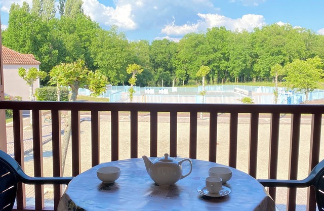 Beautiful 2-room apartment for 4/5 people in a great location at Lac de Monflanquin