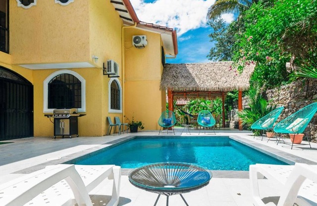 Beautiful 3 bedroom, 3 bath with private pool in gated community