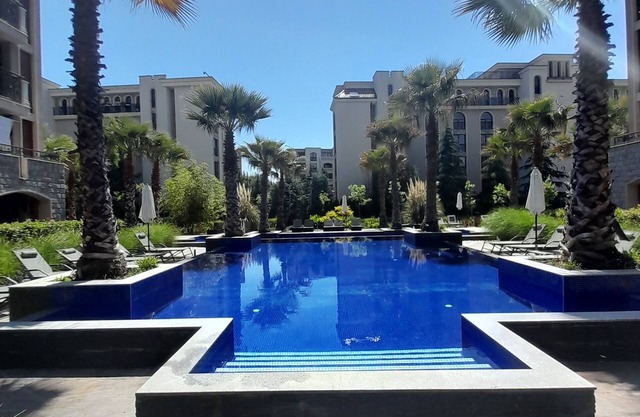 Beautiful 3 Bedroom Apartment With Pool Views in the Cascadas Family Resort