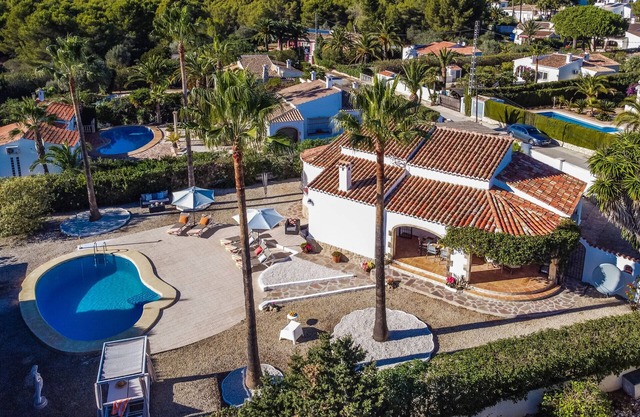 Beautiful 3 Bedroom Villa with Pool