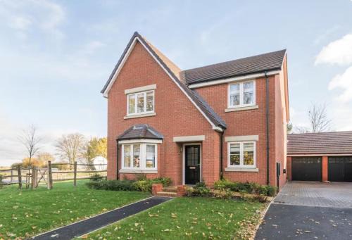 Beautiful 4 bed house - Bedford countryside