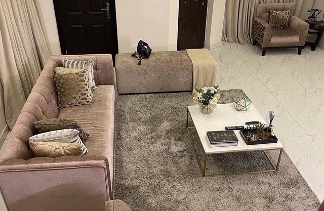 Beautiful 4 Bedroom Terrace. Quiet get away in the City Center