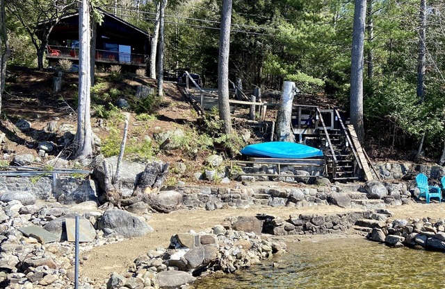 Beautiful 4 BR lake front house with 100’ private beach