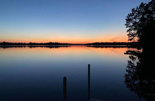 Beautiful And Private Lake Home On Birch Lake