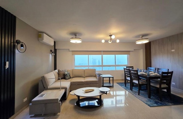 Beautiful and spacious apt in Cinta Costera N#10