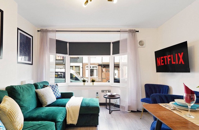 Beautiful and Stylish Yorkshire Apartment-Sleeps 5