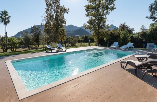 Beautiful annexe to the circeo for 5 people 900 meters from the sea