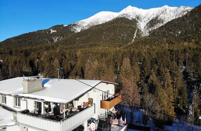 Beautiful apartment for 6 guests with WIFI, TV, balcony, pets allowed and panoramic view