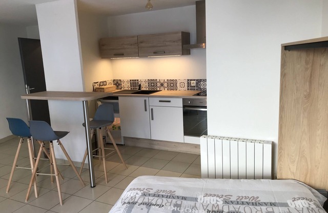 Beautiful apartment in a good location renovated to new quality bedding